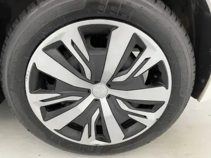 Photo 15 Peugeot 208  PureTech 100 S&S BVM6