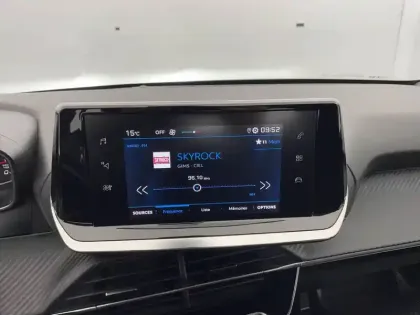 Photo 19 Peugeot 208  PureTech 100 S&S BVM6