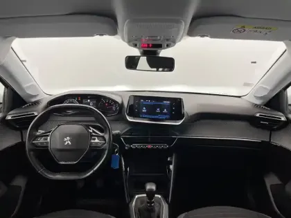 Photo 32 Peugeot 208  PureTech 100 S&S BVM6