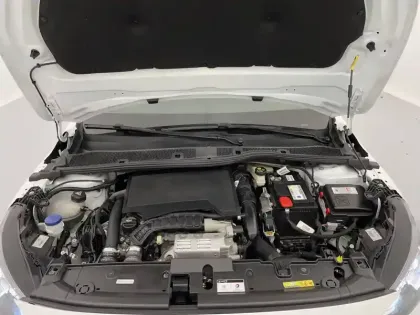 Photo 20 Peugeot 208  PureTech 100 S&S BVM6