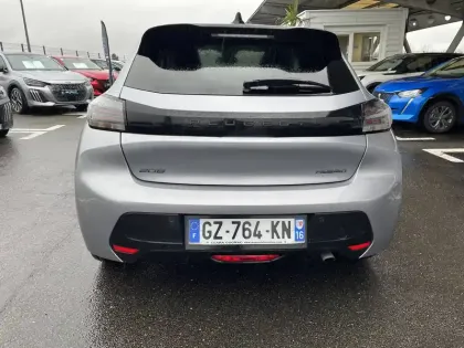 Photo 36 Peugeot 208  Hybrid 100 e-DCS6