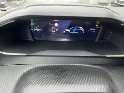 Photo 47 Peugeot 208  Hybrid 100 e-DCS6