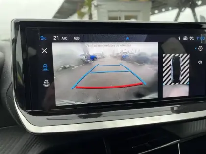 Photo 48 Peugeot 208  Hybrid 100 e-DCS6