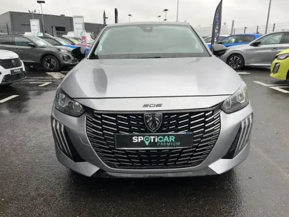 Photo 32 Peugeot 208  Hybrid 100 e-DCS6