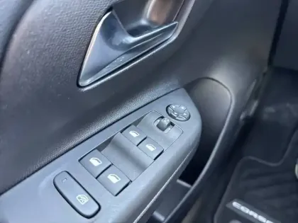 Photo 20 Opel Corsa  Electrique 156 ch autonomie etendu & Batterie 51 kWh