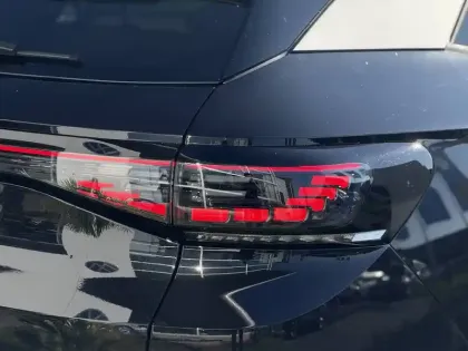 Photo 10 Volkswagen Id.4  286 ch Pro