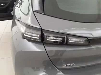 Photo 36 Peugeot 308  PureTech 130ch S&S BVM6