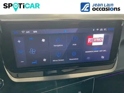 Photo 18 Peugeot 208  Hybrid 136 e-DCS6