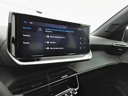 Photo 48 Peugeot 2008  Hybrid 136 e-DCS6