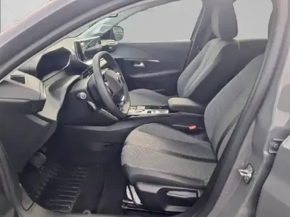 Photo 10 Peugeot 208  Electrique 50 kWh 136ch