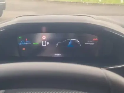 Photo 9 Peugeot 208  Electrique 50 kWh 136ch