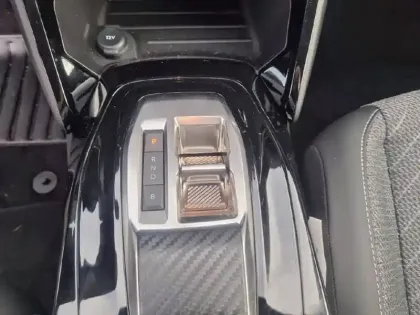 Photo 34 Peugeot 208  Electrique 50 kWh 136ch