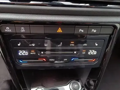 Photo 42 Volkswagen T-roc  Cabriolet 1.5 TSI EVO2 150 Start/Stop DSG7