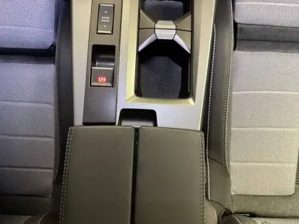 Photo 138 Opel Grandland  Electrique 213 ch & Batterie 73 kWh