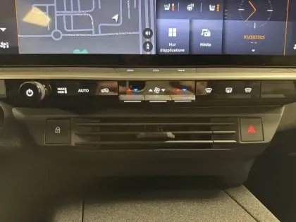 Photo 136 Opel Grandland  Electrique 213 ch & Batterie 73 kWh