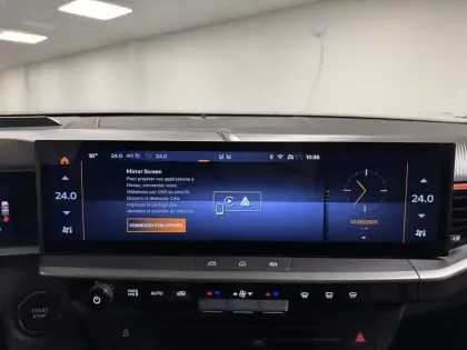 Photo 130 Opel Grandland  Electrique 213 ch & Batterie 73 kWh