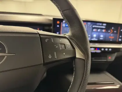 Photo 67 Opel Grandland  Electrique 213 ch & Batterie 73 kWh