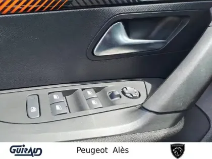 Photo 13 Peugeot 2008  PureTech 130 S&S EAT8