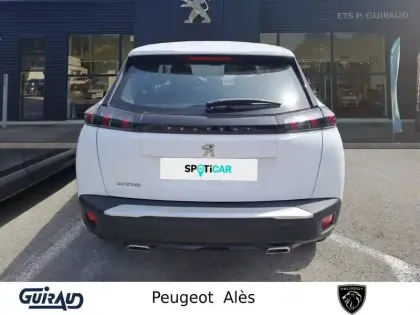 Photo 4 Peugeot 2008  PureTech 130 S&S EAT8