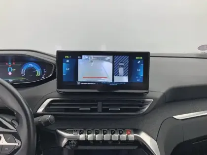 Photo 24 Peugeot 3008  Hybrid 225 e-EAT8 Allure Pack