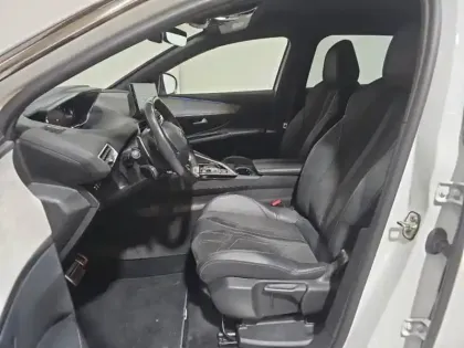 Photo 12 Peugeot 3008  1.2 PureTech 130ch S&S GT EAT8