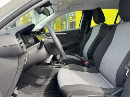Photo 8 Opel Corsa  1.2 Turbo 100ch Edition