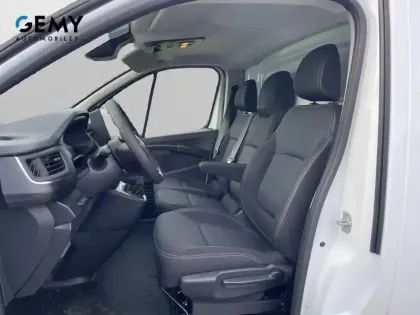 Photo 23 Renault Trafic  E-TECH ELECTRIQUE FGN L1H1 3T AC22