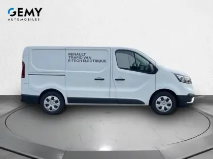 Photo 18 Renault Trafic  E-TECH ELECTRIQUE FGN L1H1 3T AC22