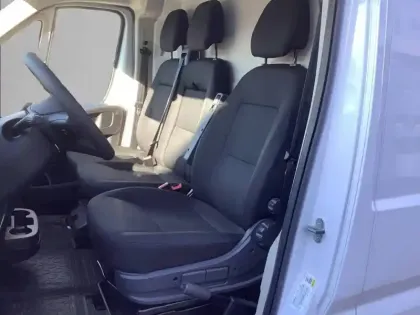 Photo 38 Peugeot Boxer  FOURGON TOLE 3.5 T L2H2 140 S&S BVM6