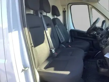 Photo 39 Peugeot Boxer  FOURGON TOLE 3.5 T L2H2 140 S&S BVM6