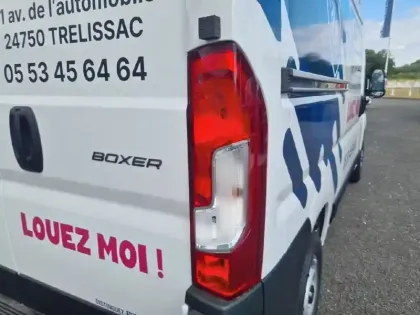 Photo 38 Peugeot Boxer  FOURGON TOLE 3.5 T L2H2 140 S&S BVM6