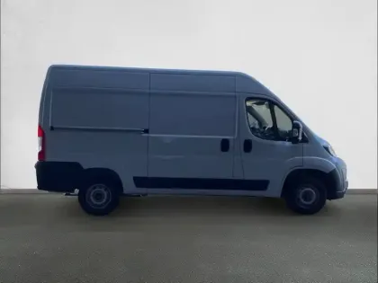 Photo 47 Peugeot Boxer  FOURGON TOLE 3.5 T L2H2 140 S&S BVM6