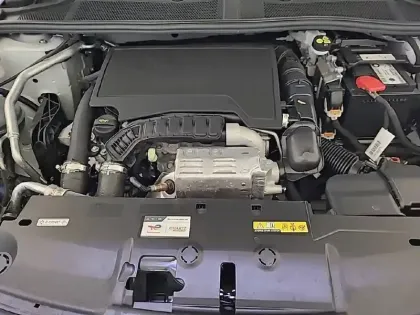 Photo 34 Peugeot 308  PureTech 130ch S&S BVM6