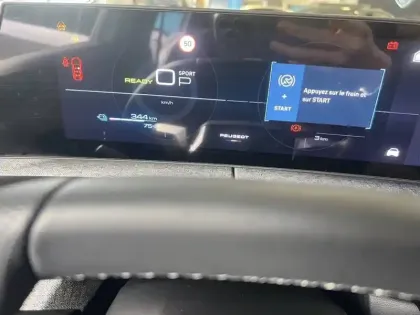 Photo 9 Peugeot 5008  Electrique 73 kWh 210 ch