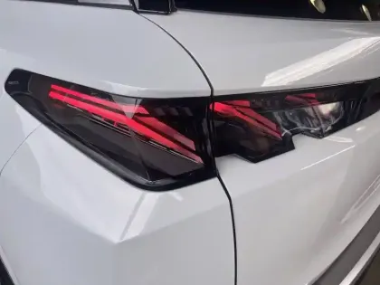 Photo 16 Peugeot 5008  Electrique 73 kWh 210 ch