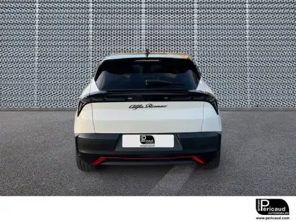 Photo 33 Alfa Romeo Junior  Elettrica 280 ch