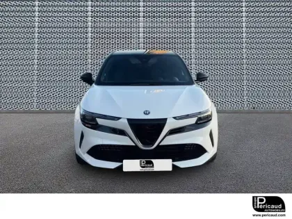Photo 19 Alfa Romeo Junior  Elettrica 280 ch