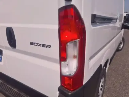 Photo 42 Peugeot Boxer  FOURGON TOLE 3.3 T L2H2 140 S&S BVM6