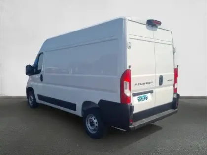 Photo 32 Peugeot Boxer  FOURGON TOLE 3.3 T L2H2 140 S&S BVM6