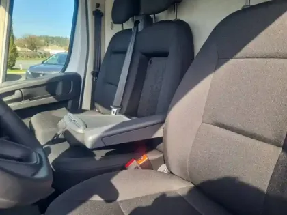 Photo 44 Peugeot Boxer  FOURGON TOLE 3.3 T L2H2 140 S&S BVM6