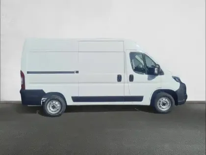 Photo 27 Peugeot Boxer  FOURGON TOLE 3.3 T L2H2 140 S&S BVM6