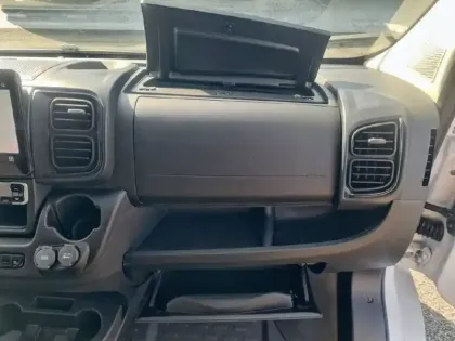 Photo 45 Peugeot Boxer  FOURGON TOLE 3.3 T L2H2 140 S&S BVM6