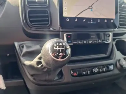 Photo 37 Peugeot Boxer  FOURGON TOLE 3.3 T L2H2 140 S&S BVM6