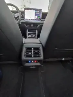 Photo 56 Volkswagen Tayron  1.5 eHybrid 272ch DSG6 5pl