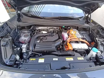 Photo 51 Volkswagen Tayron  1.5 eHybrid 272ch DSG6 5pl