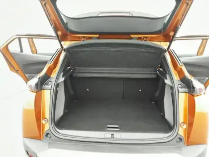 Photo 5 Peugeot 2008  Moteur électrique 136 ch