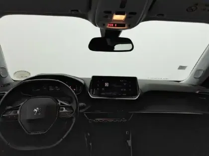 Photo 7 Peugeot 2008  Moteur électrique 136 ch