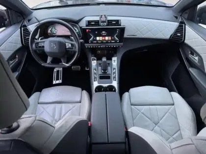 Photo 12 DS DS 7  Crossback E-TENSE 4x4 300ch Grand Chic