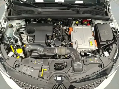 Photo 12 Renault Clio  E-Tech full hybrid 145 ch GSR2