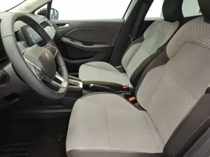 Photo 9 Renault Clio  E-Tech full hybrid 145 ch GSR2
